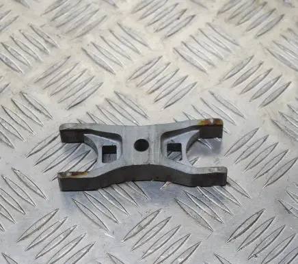 Audi Q3 8U Other engine bay part 04L216