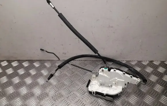 Maserati Ghibli Rear door lock 670004628