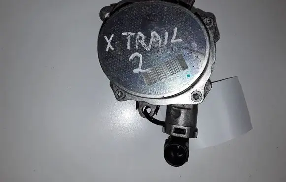 Nissan X-Trail T31 Vacuum pump 146502018R