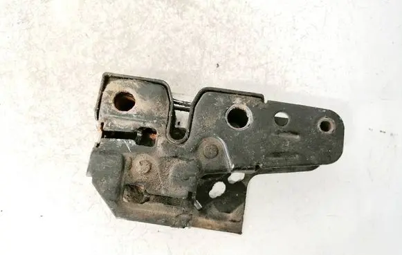 Volkswagen Touran I Tailgate/trunk/boot lock/catch/latch