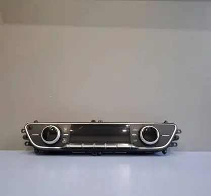 Audi A4 S4 B9 Climate control unit 8W0820043S