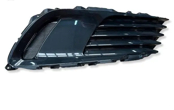Toyota Auris E180 Front bumper lower grill 8148102570