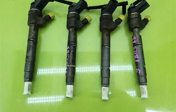 Mercedes-Benz A W169 Fuel injectors set A6400700767