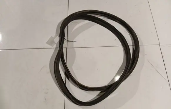 Citroen C5 Trunk rubber seal (body)