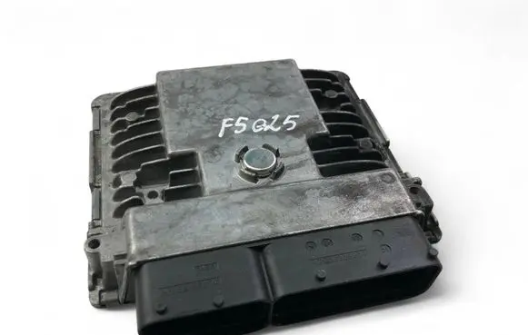 Skoda Fabia Mk2 (5J) Engine control unit/module ECU 03F906070HP
