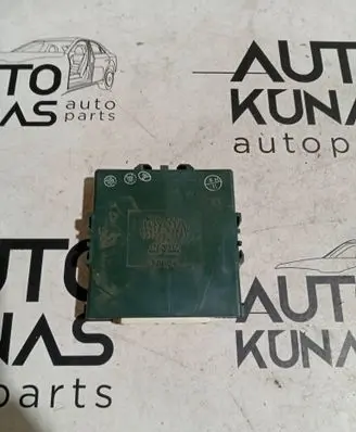 Lexus IS 220D-250-350 Power management control unit 8967053030 1012380101