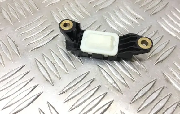 Mercedes-Benz E W211 Airbag deployment crash/impact sensor A0018209126
