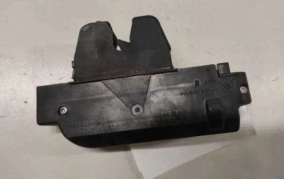 Peugeot 307 Tailgate/trunk/boot lock/catch/latch 9652301980 14040508