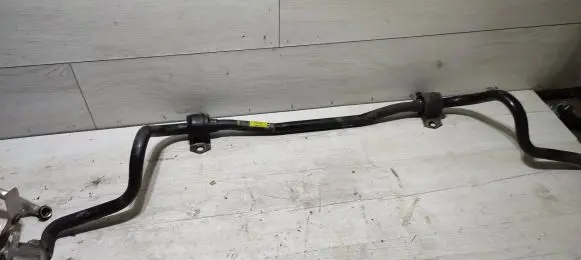 Mazda 3 III Front anti-roll bar/sway bar BSS534151