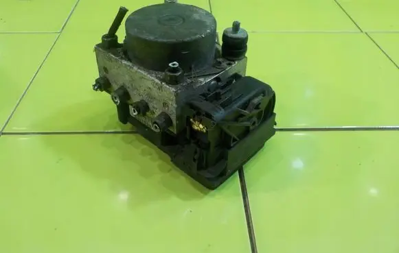 Fiat 500 ABS Pump 0265232840