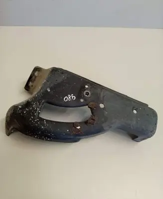 Mercedes-Benz R W251 Headlight/headlamp mounting bracket