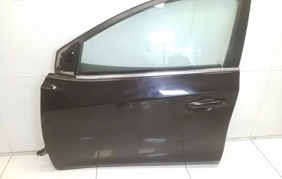 Nissan Pulsar Front door