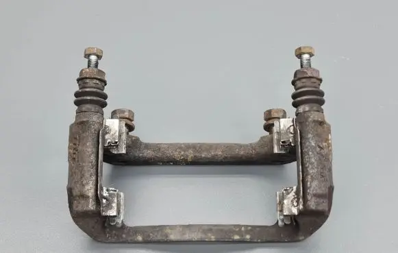 KIA Venga Front Brake Caliper Pad/Carrier 
