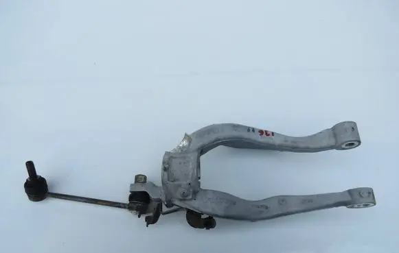 Volvo V90 Cross Country Lower shock absorber bracket 31681984