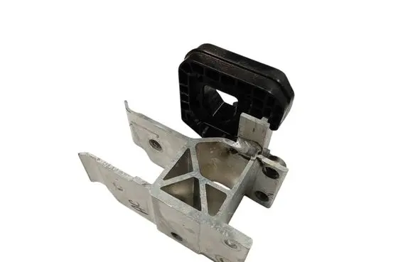 BMW X7 G07 Radiator support slam panel bracket 7421635 51117421635 8659076