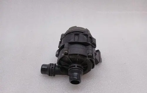 BMW M5 F90 Electric auxiliary coolant/water pump 8638237