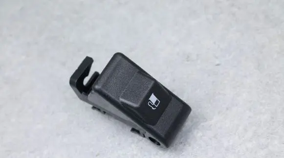 Mazda 3 II Fuel cap release pull handle 