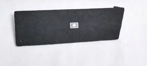 Trunk/boot lower side trim panel