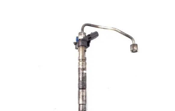 Hyundai Santa Fe Fuel injector 338002F000