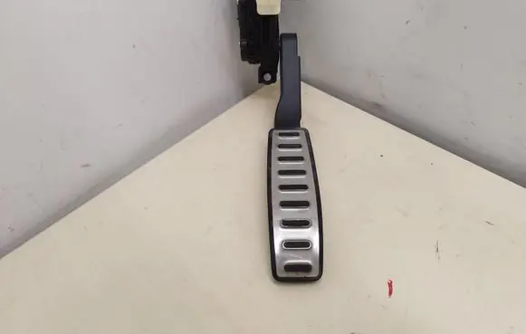Porsche Cayenne (92A) Accelerator throttle pedal 7L0723507D