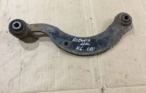 Toyota Avensis T270 Rear control arm