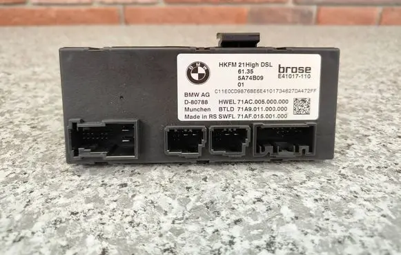BMW i5 G60 Tailgate/trunk control unit/module 5A74B09