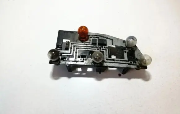 Peugeot 406 Tail light bulb cover holder