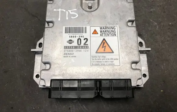 Suzuki Jimny Engine control unit/module 2758002954 5800295 23710