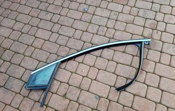 Opel Astra K Sliding door window/glass 