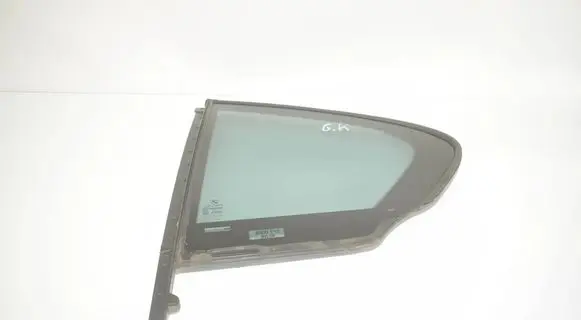 BMW 5 F10 F11 Rear vent window glass 7311247 51357311247 7182029