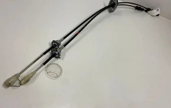 KIA Sorento Gear shift cable linkage
