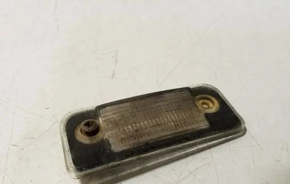 Volkswagen PASSAT B4 Number plate light E10022915