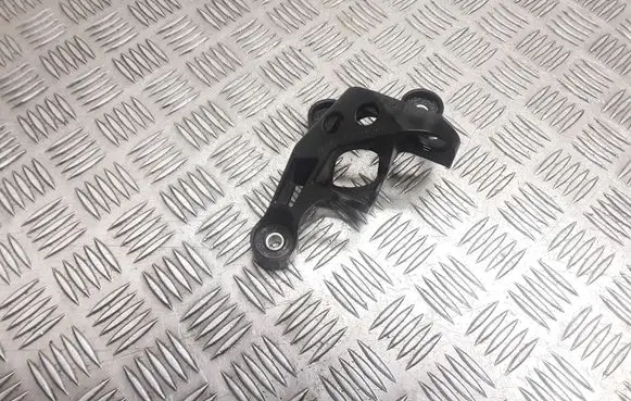Volkswagen Polo IV 9N3 Gear shift cable bracket 6Q0711789F