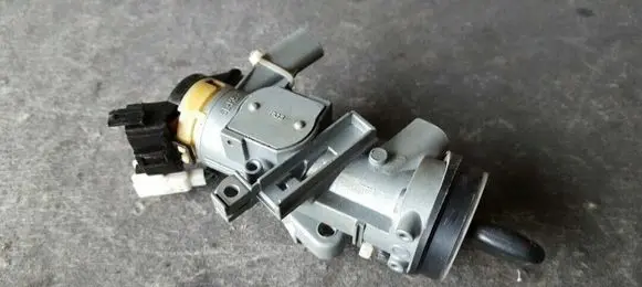 Mitsubishi Lancer Ignition lock