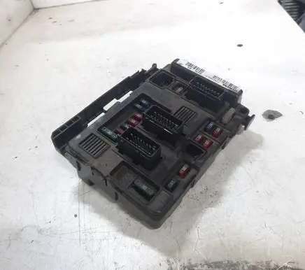 Citroen C2 Fuse module T118470003G 137173505