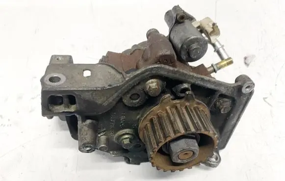 Ford Grand C-MAX Fuel injection high pressure pump A2C53384062 AV6Q-9D382-AA