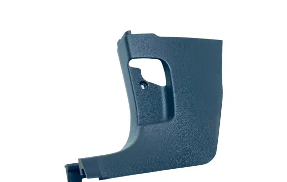 Foot area side trim