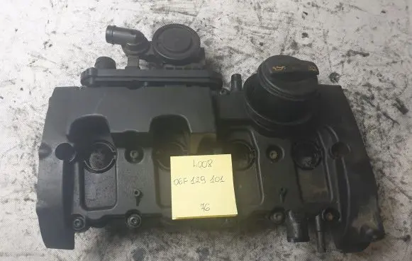 Audi A4 S4 B7 8E 8H Rocker cam cover 06D103469L