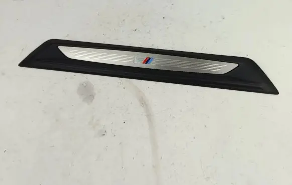 BMW 1 F20 F21 Front sill trim cover 8051837 7289218