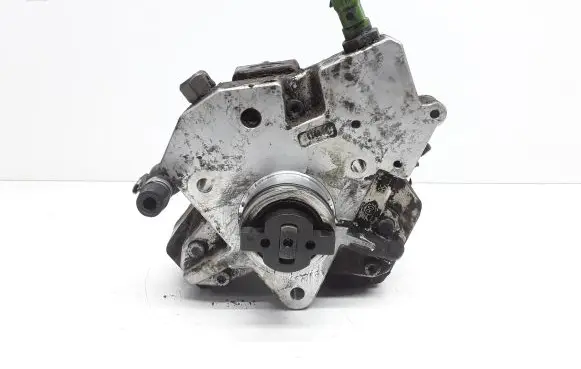 Volvo V50 Fuel injection high pressure pump 30756125 0445010111