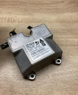 Opel Zafira B Airbag control unit/module 13188856
