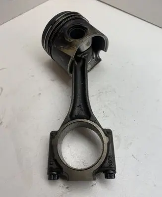 Volkswagen PASSAT B6 Piston with connecting rod 79L94