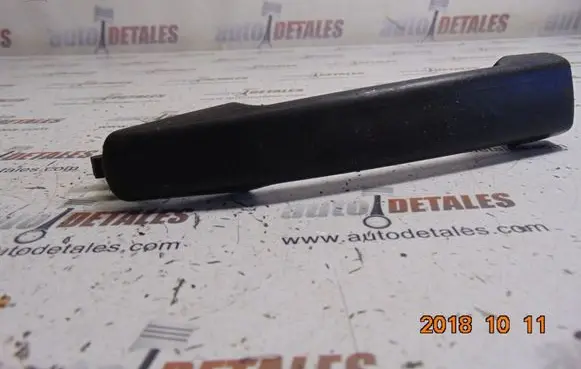 Mercedes-Benz C W202 Front door exterior handle