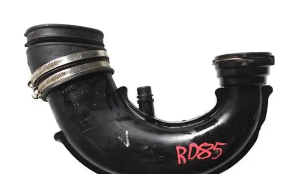 BMW 5 G30 G31 Air intake hose/pipe 8613154