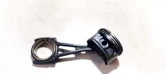 Opel Corsa D Piston with connecting rod pk07