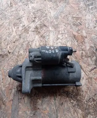 Toyota Corolla Verso E121 Starter motor 2810022040