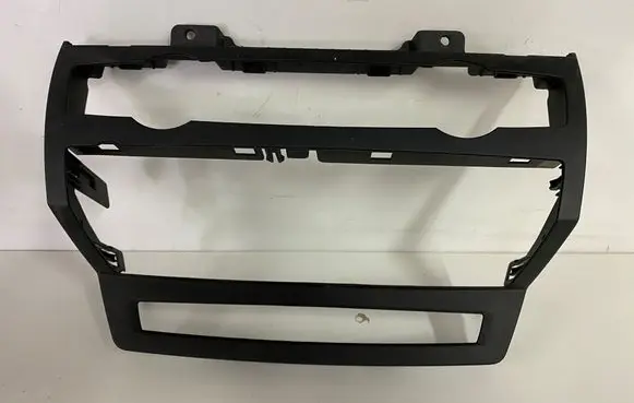 Radio/GPS head unit trim