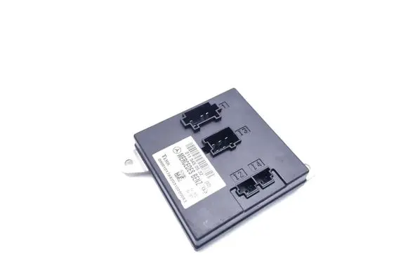 Mercedes-Benz E AMG W211 Comfort/convenience module 2115450532