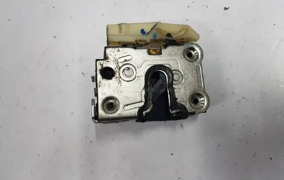 Dacia Dokker Front door lock 