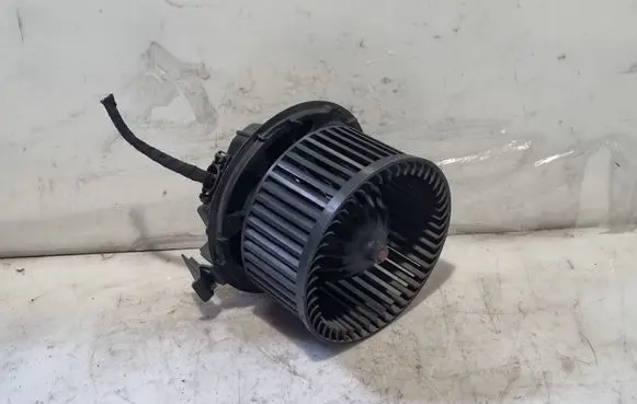 Nissan Micra Heater fan/blower N101035Q